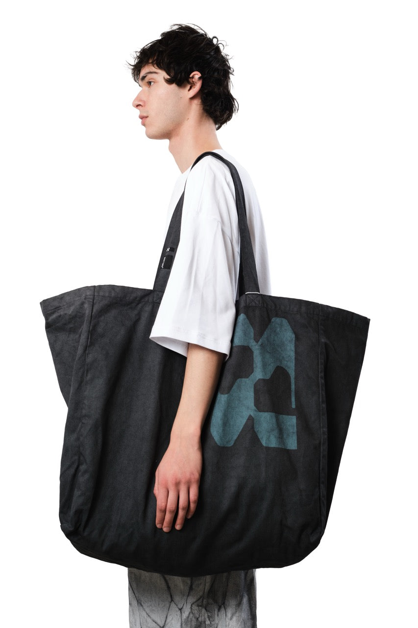 XL Logo Tote Bag — Black